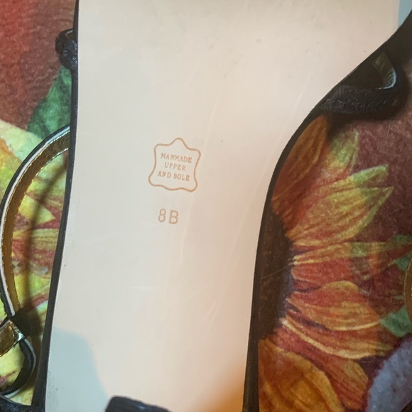 Woman’s shoes black with stones size 8 - Picture 2 of 6